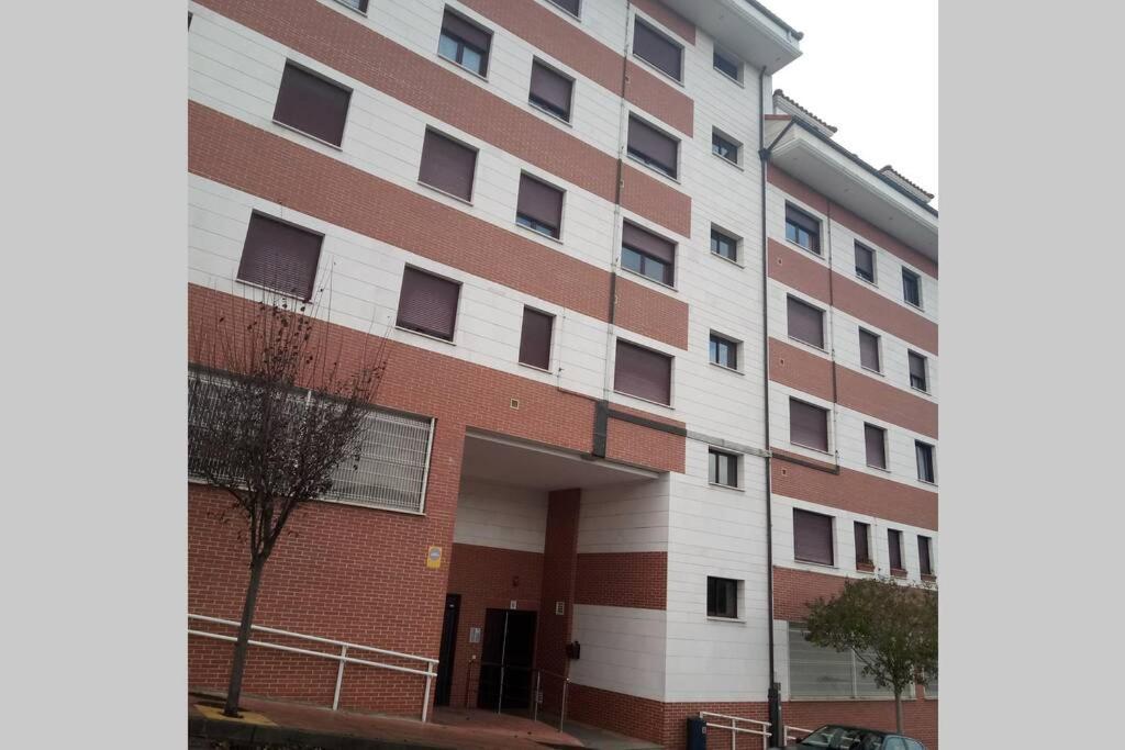 El Pisito De Rodrigo II Apartment ริวาเดเซญา ภายนอก รูปภาพ