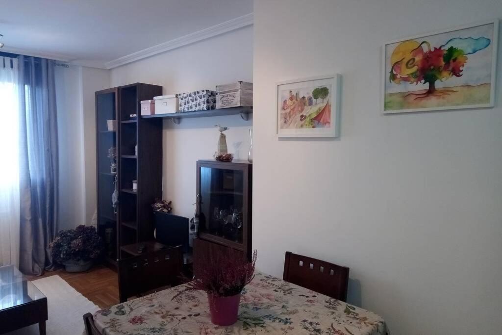 El Pisito De Rodrigo II Apartment ริวาเดเซญา ภายนอก รูปภาพ