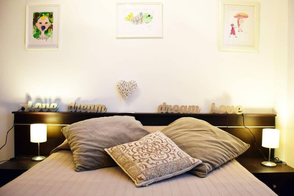El Pisito De Rodrigo II Apartment ริวาเดเซญา ภายนอก รูปภาพ
